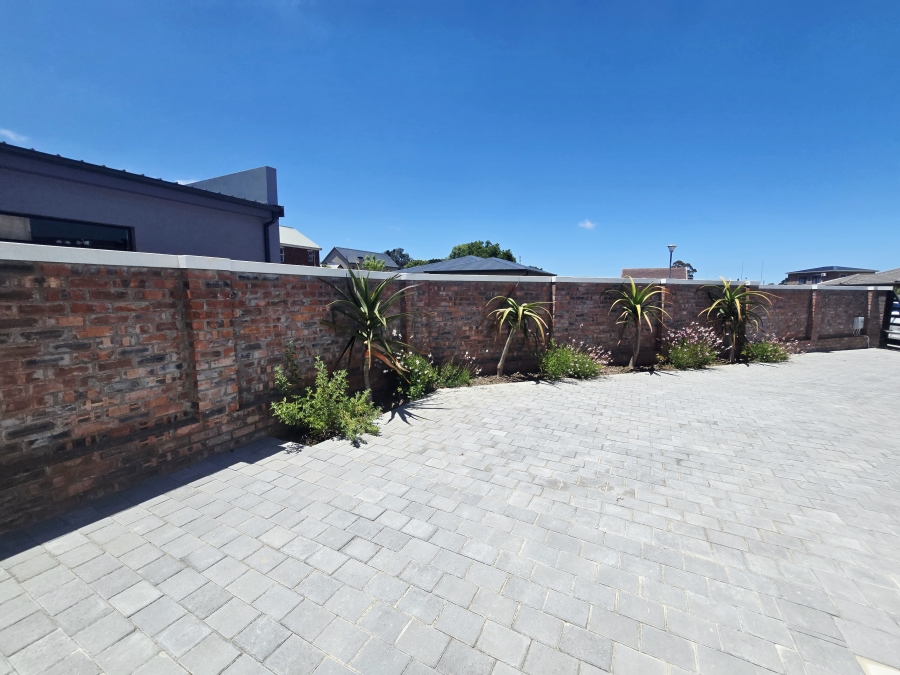 3 Bedroom Property for Sale in King George Park Western Cape